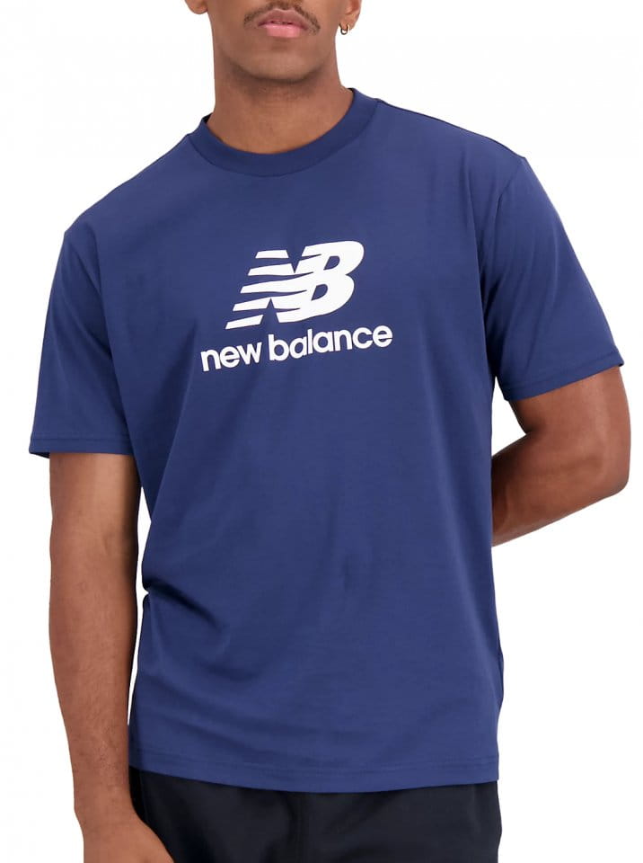 T-Shirt New Balance Essentials Stacked Logo